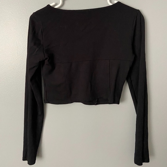 Cropped Long Sleeve - Picture 2 of 2